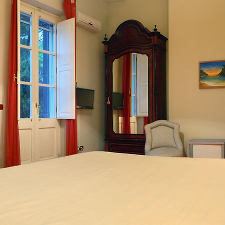 レッチェ Relais Delle Rose Bed & Breakfast エクステリア 写真
