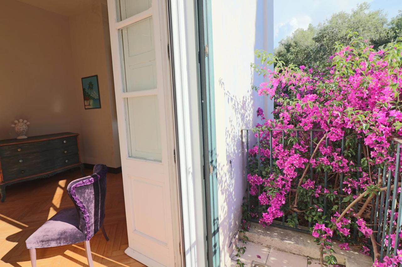 レッチェ Relais Delle Rose Bed & Breakfast エクステリア 写真