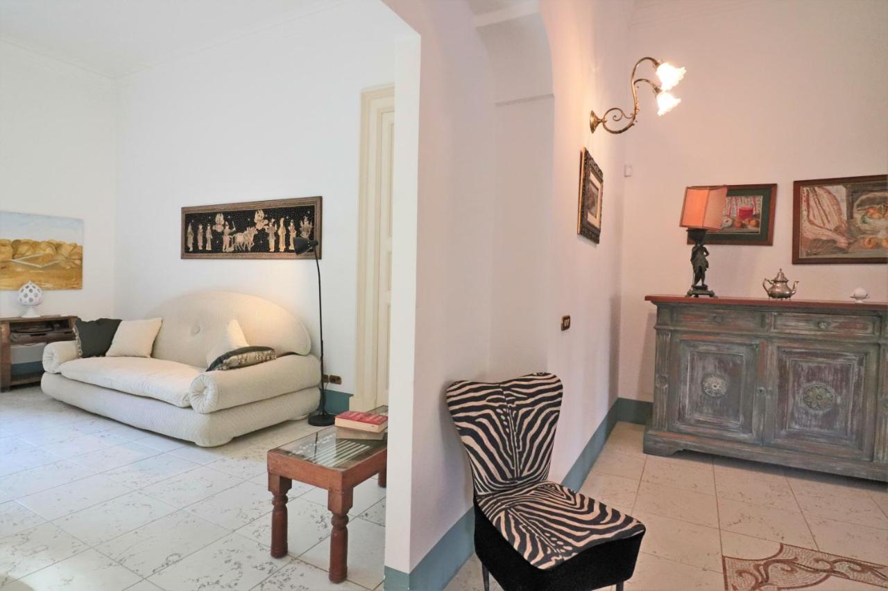 レッチェ Relais Delle Rose Bed & Breakfast エクステリア 写真