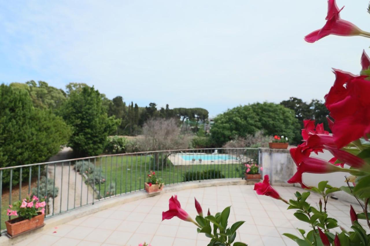 レッチェ Relais Delle Rose Bed & Breakfast エクステリア 写真