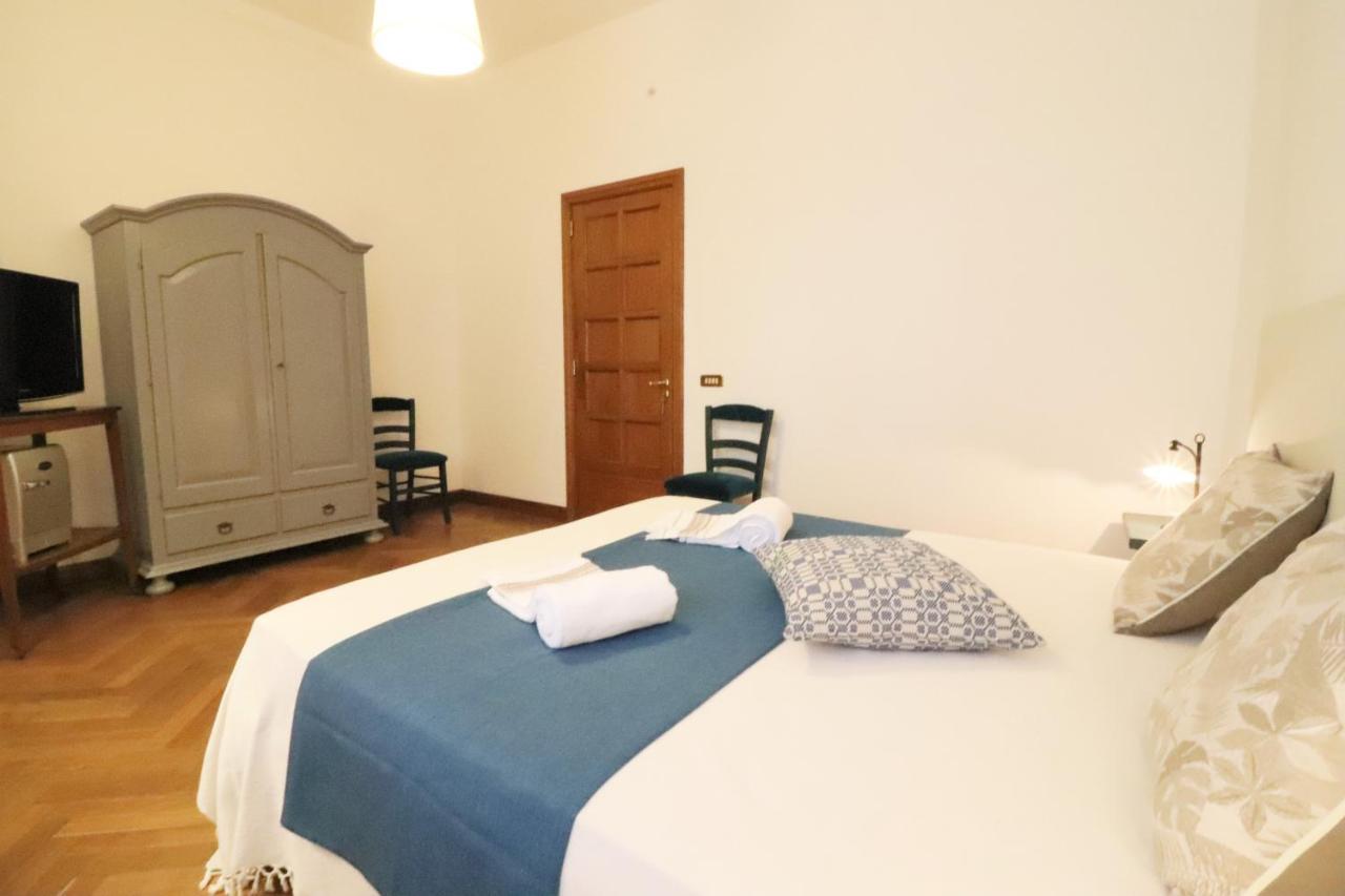 レッチェ Relais Delle Rose Bed & Breakfast エクステリア 写真