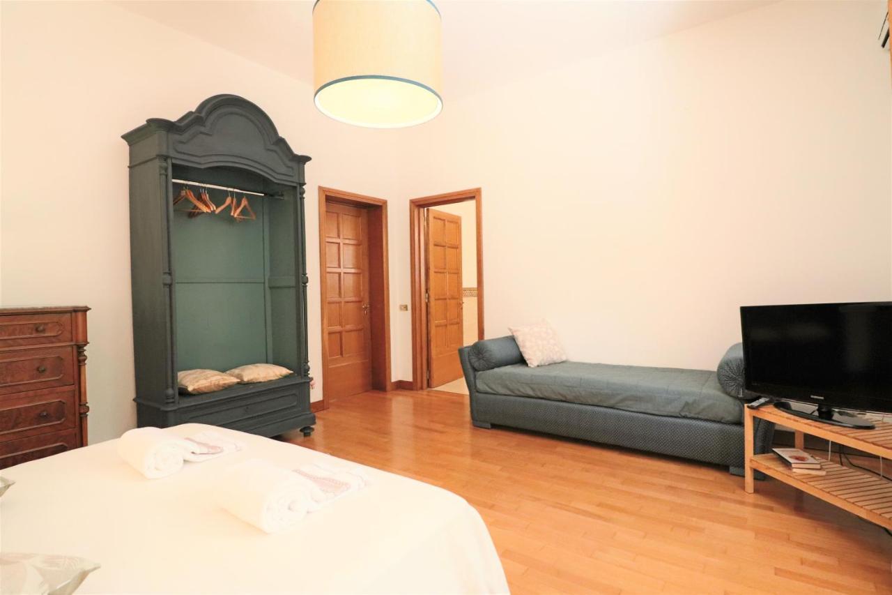レッチェ Relais Delle Rose Bed & Breakfast エクステリア 写真