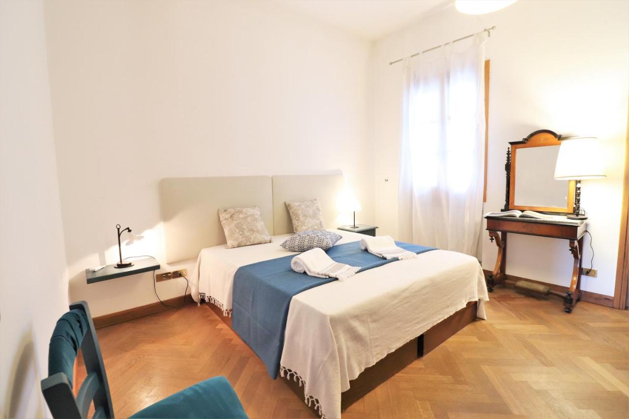 レッチェ Relais Delle Rose Bed & Breakfast エクステリア 写真